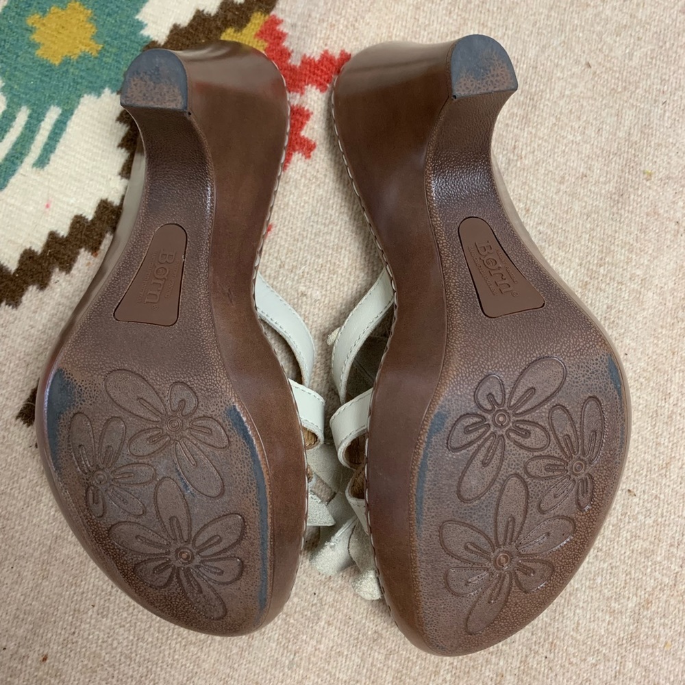 Born Leather Flower Sandals-8 - Picture 7 of 8